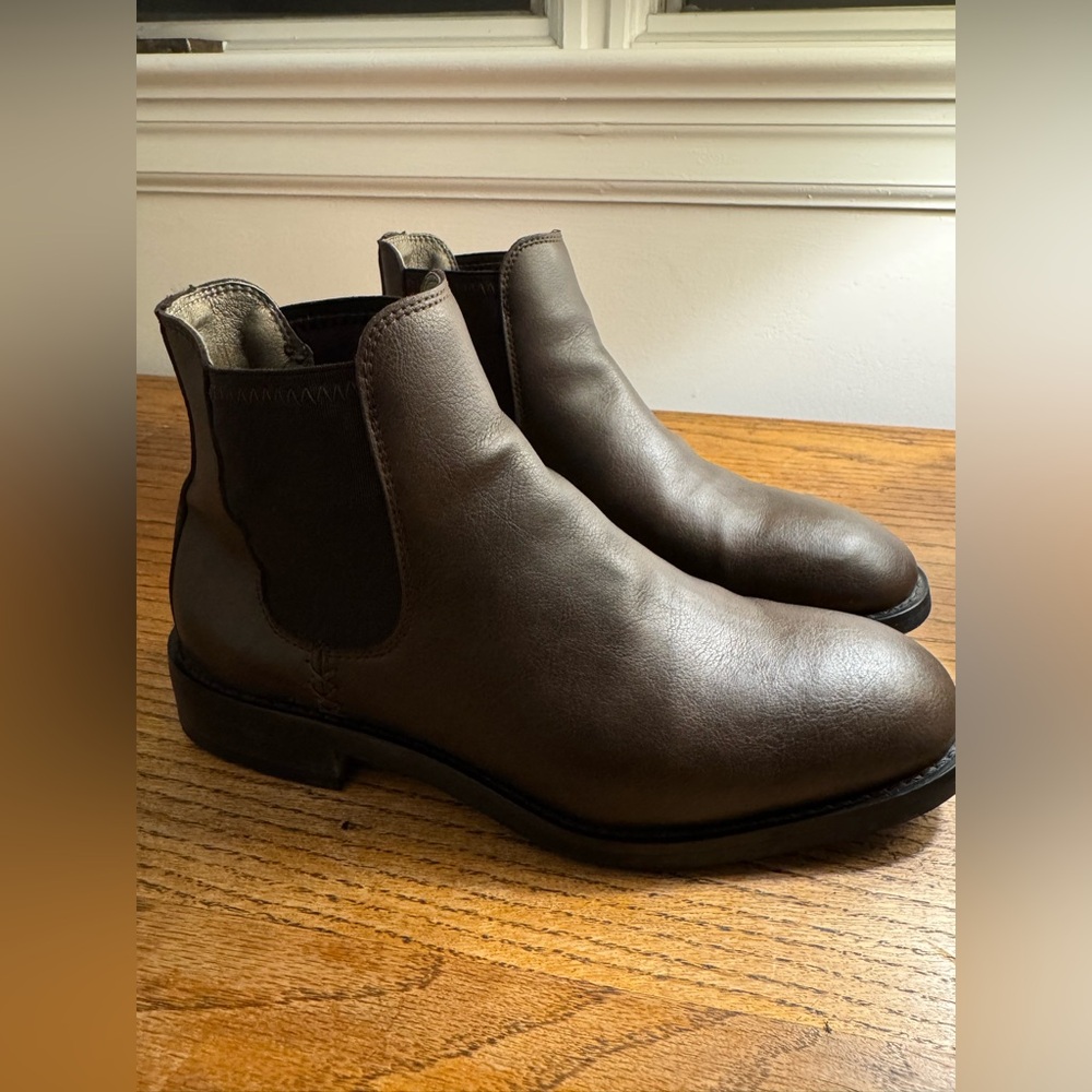Will’s Vegan Shoes Women’s Chelsea Boots Brown Vegan Leather